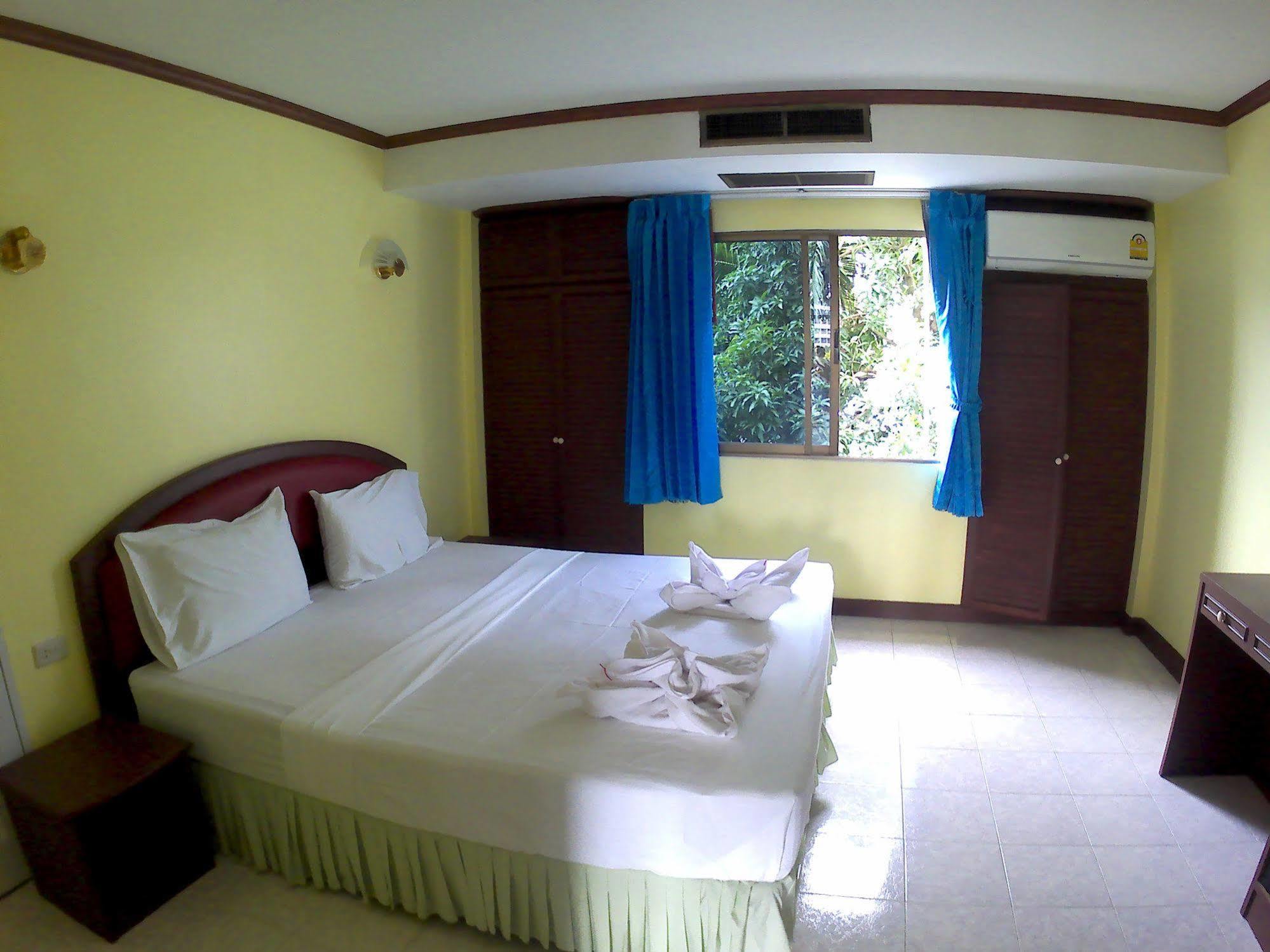 Palma Resort Patong Luaran gambar